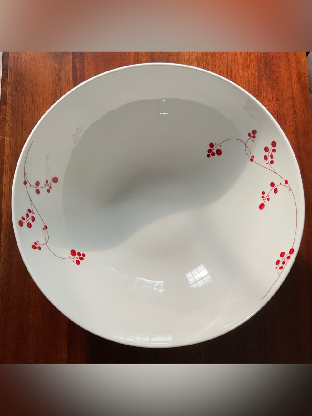 Mikasa Red Berries Vegetable Serving Bowl - Picture 3 of 4